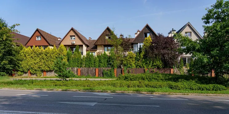 Piastów, Pruszków, Ożarów Mazowiecki – mieszkania. Dlaczego warto zamieszkać w tej lokalizacji?